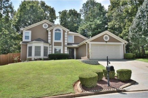 9100 Club River Drive, Roswell, GA 30076