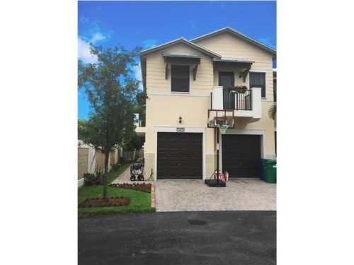 10400 NW 58 TE # 10400, Miami, FL 33178