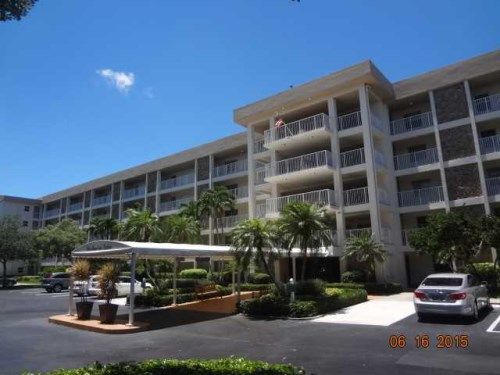 3503 OAKS WY # 302, Pompano Beach, FL 33069