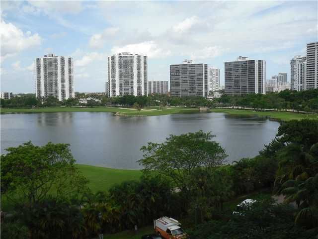 20000 E COUNTRY CLUB DR # 602, Miami, FL 33180