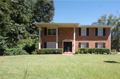 4661 Huntsman Bend, Decatur, GA 30034