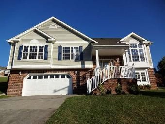 350 Parker Ln, Kingsport, TN 37660