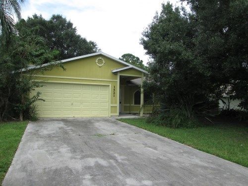 1521 SW Latshaw Ave, Port Saint Lucie, FL 34953