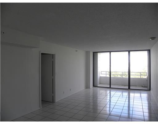 20355 NE 34 CT # 1022, Miami, FL 33180