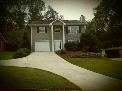 117 W White Street, Carrollton, GA 30117