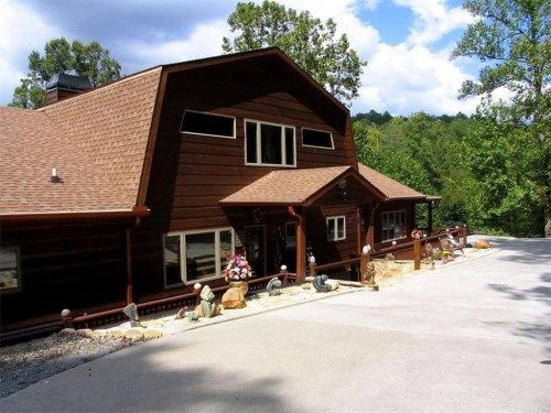 84 Duke Court, Ellijay, GA 30540