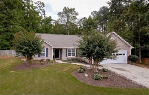 13 Maddox Road, Acworth, GA 30102