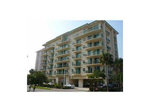 3210 5th St # 302, Pompano Beach, FL 33062