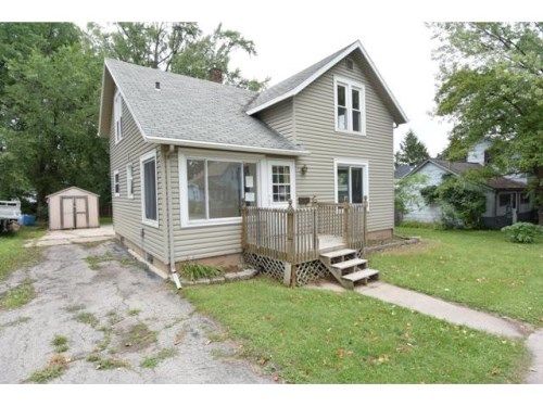 321 E Hancock St, New London, WI 54961