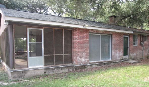 25185 Lowe Davis Rd, Covington, LA 70435