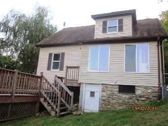 21 Durfee St, Southbridge, MA 01550