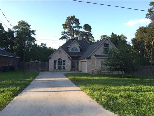 3210 Shadowcrest Ln, Spring, TX 77380