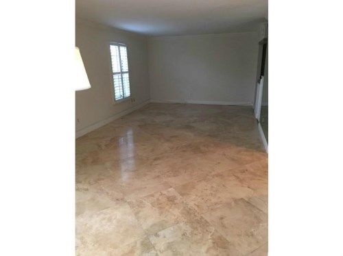 5838 SW 74 TE # 309, Miami, FL 33143