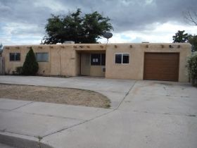 5610 Essex Drive NW, Albuquerque, NM 87114