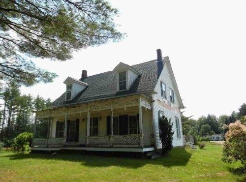 46 River Rd, Canton, ME 04221