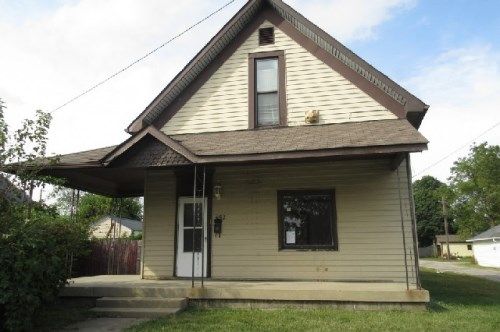 452 W Green St, Frankfort, IN 46041