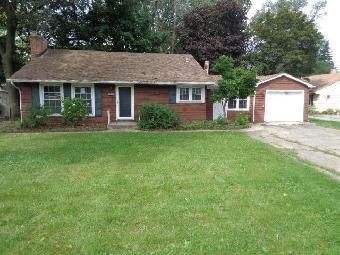 1316 S Naperville Rd, Wheaton, IL 60189