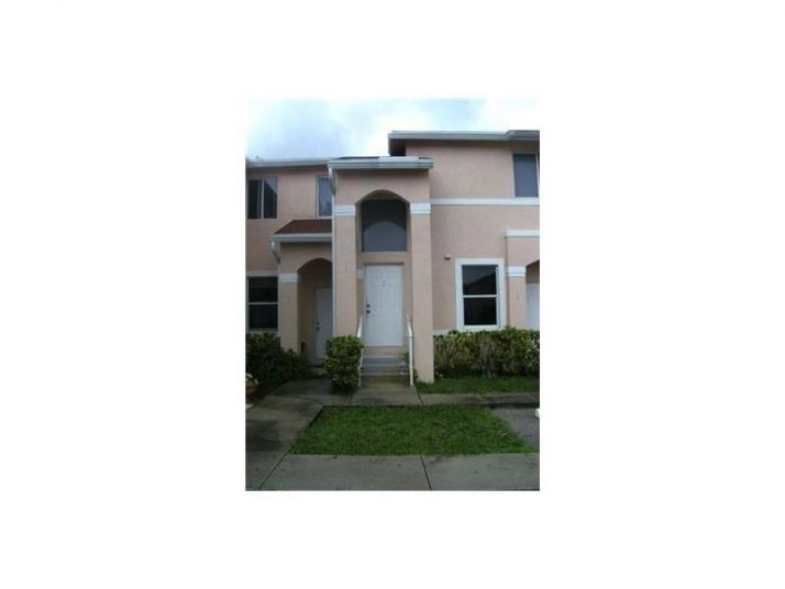 21250 NE 8 PL # 5, Miami, FL 33179