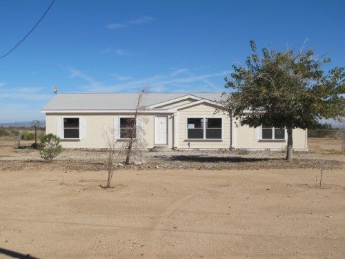 7238 Chevoit Rd, Phelan, CA 92371