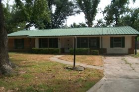 3180 Margaret St, Paris, TX 75460