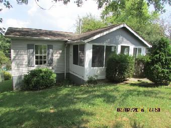 605 N A St, Lenoir City, TN 37771