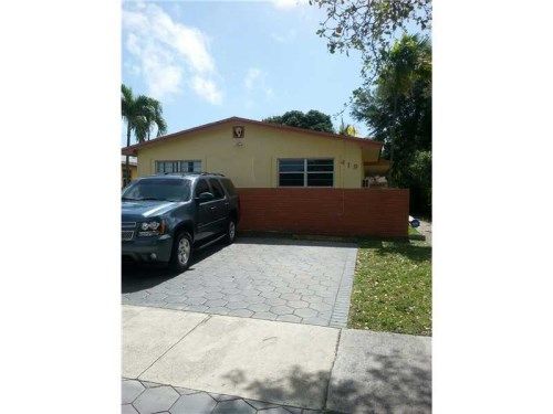 419 SW 9 ST, Hallandale, FL 33009