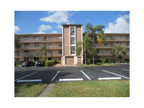 7688 NW 18 ST # 403, Pompano Beach, FL 33063