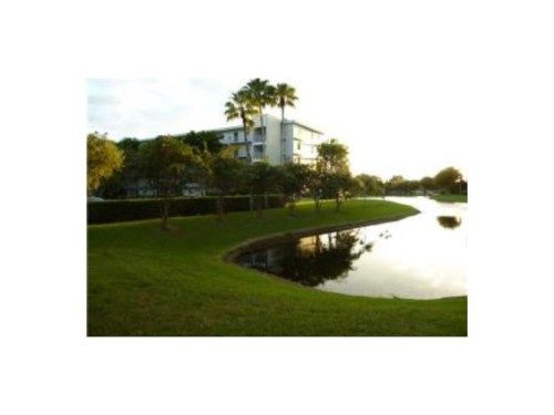 2215 CYPRESS ISLAND DR # 302, Pompano Beach, FL 33069