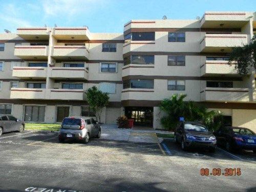 1891 N 61 AV # B312, Hollywood, FL 33024