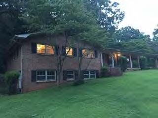 1626 S Arlington Dr, Seneca, SC 29672