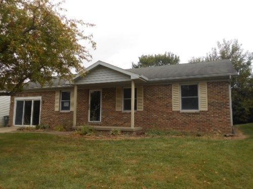 2741 Shady Hollow Trl, Evansville, IN 47715