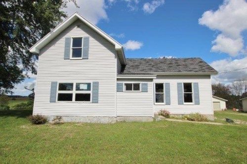 2075 18 Mile Road, Kent City, MI 49330