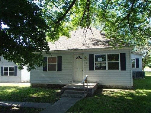 301 Pine St, Humboldt, KS 66748