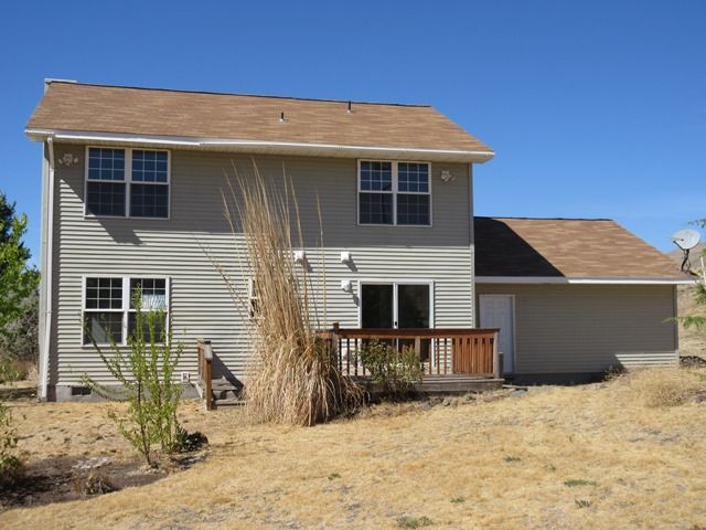 2900 Macias Ln, Yakima, WA 98901