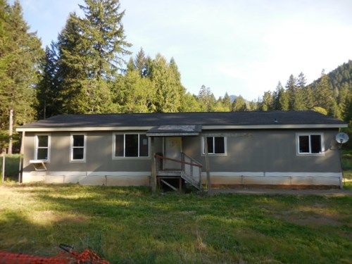 51205 Blue River Drive, Vida, OR 97488