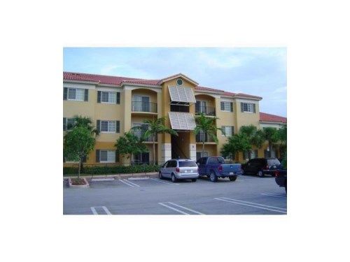 7290 NW 114 AV # 202-7, Miami, FL 33178