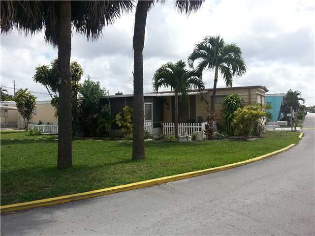 2775 W OKEECHOBEE RD, Hialeah, FL 33010