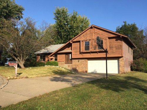 18 Shireleaf Ct, Saint Charles, MO 63303