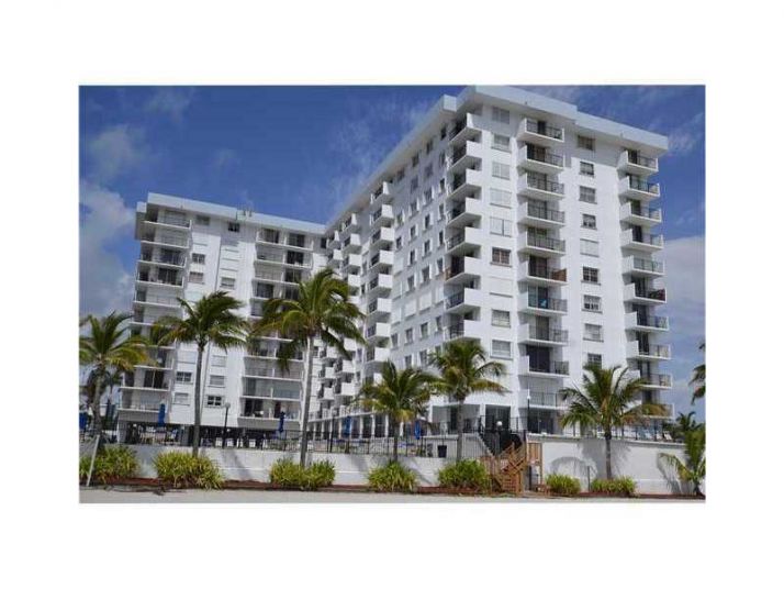 9273 COLLINS AV # 408, Miami Beach, FL 33154