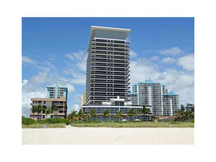 5875 COLLINS AV # 1607, Miami Beach, FL 33140