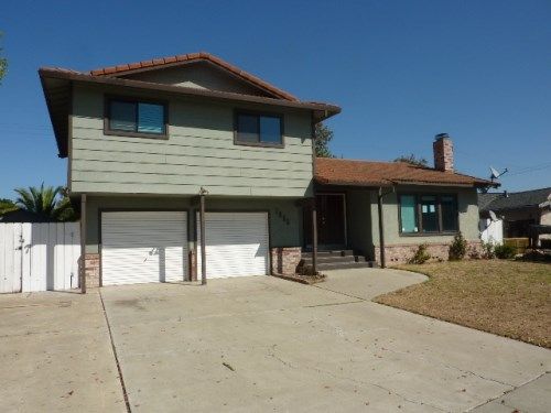 1233 Yorkshire Way, Manteca, CA 95336