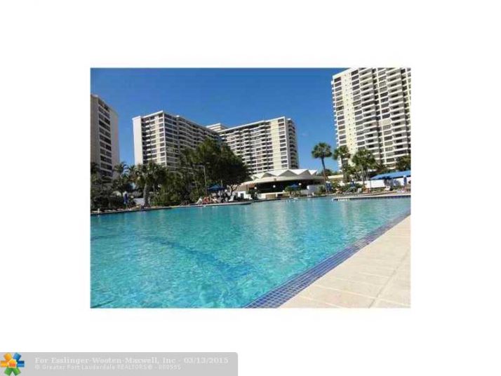 600 Three Islands Blvd # 705, Hallandale, FL 33009