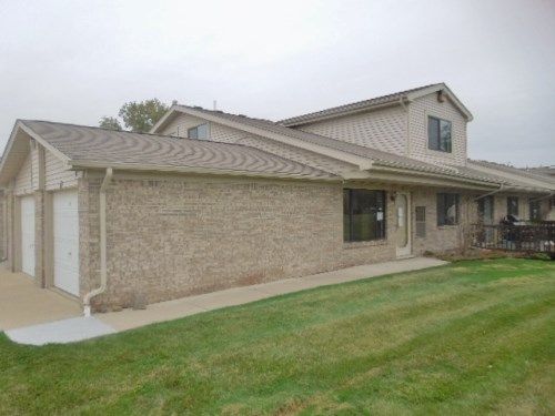16064 Holz Dr Unit 90, Southgate, MI 48195