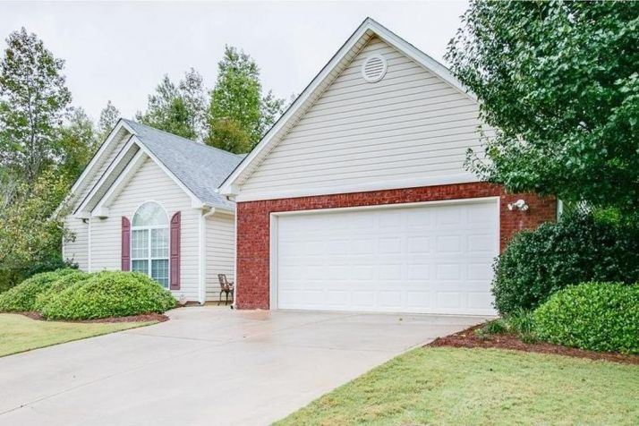 725 Moonlite Trace, Winder, GA 30680