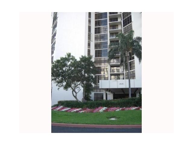 18181 NE 31 CT # 1007, North Miami Beach, FL 33160