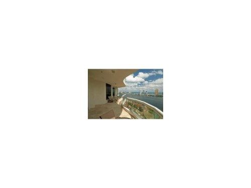 6000 ISLAND BL # 2608, North Miami Beach, FL 33160