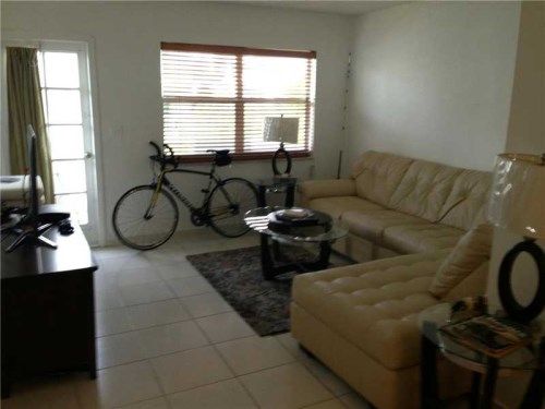 1130 11 ST # 4E, Miami Beach, FL 33139