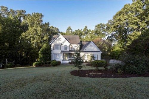 1013 Hickory Woods Way, Canton, GA 30115