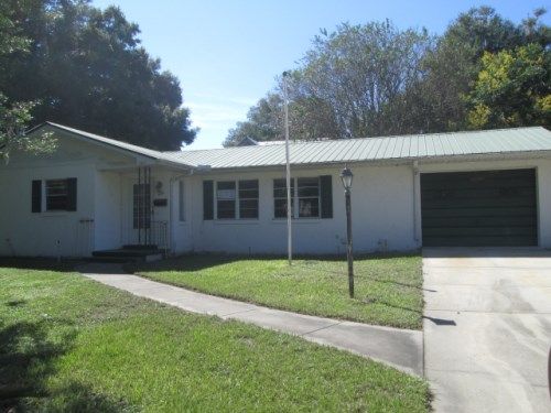 445 N Park St, Crescent City, FL 32112