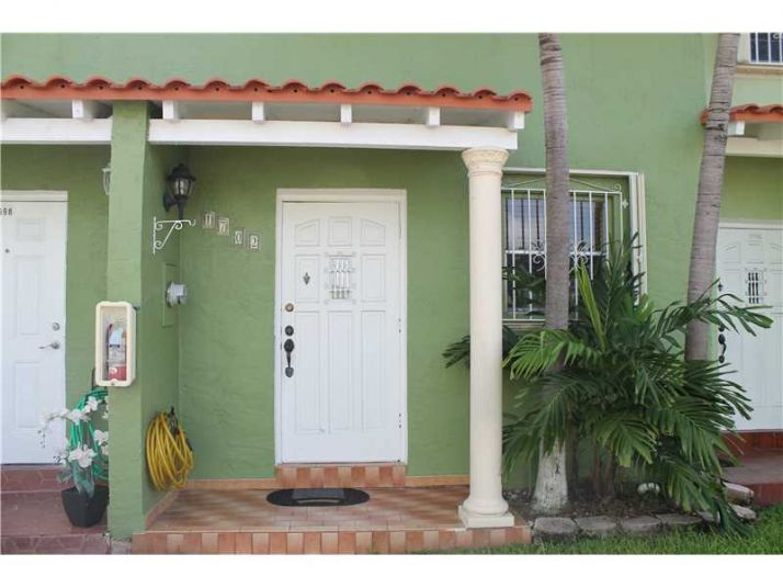 1702 W 55 PL # 1004, Hialeah, FL 33012